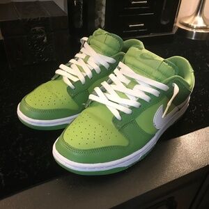 Gently used Nike dunks authentic